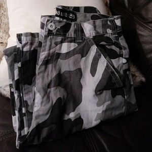🎆SALE😘 Ecko Unlimited camouflage pants nwot